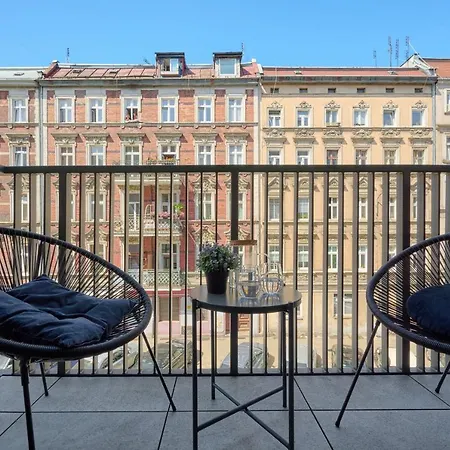 Cozy Nadodrze For 3 Guests With Balcony By Renters Апартаменти Вроцлав